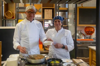 Massimo e Valentina ai fornelli, con un assaggio di pisarei e fasö